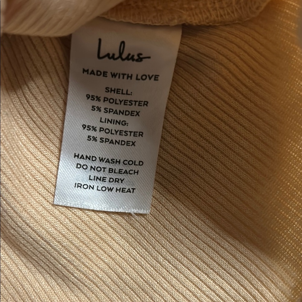 Lulu's Tan Ribbed Bodysuit with Cap Sleeves - Picture 5 of 7